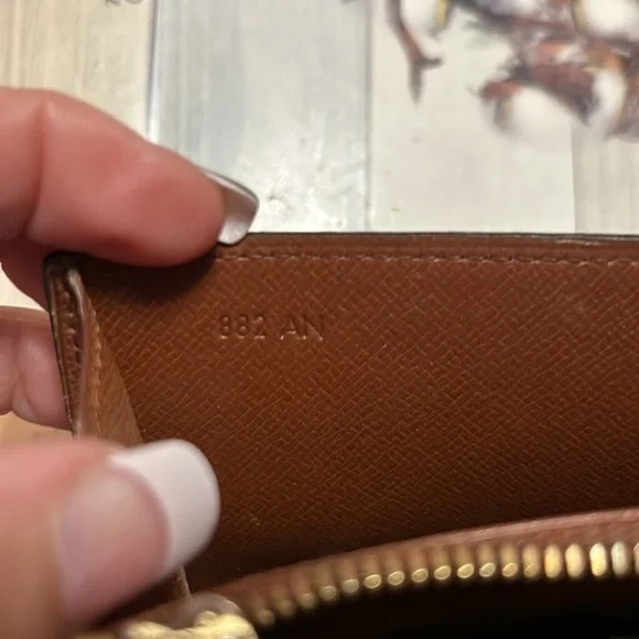 Revamped Louis Vuitton Vintage wallet Authentic - Picture 12 of 15